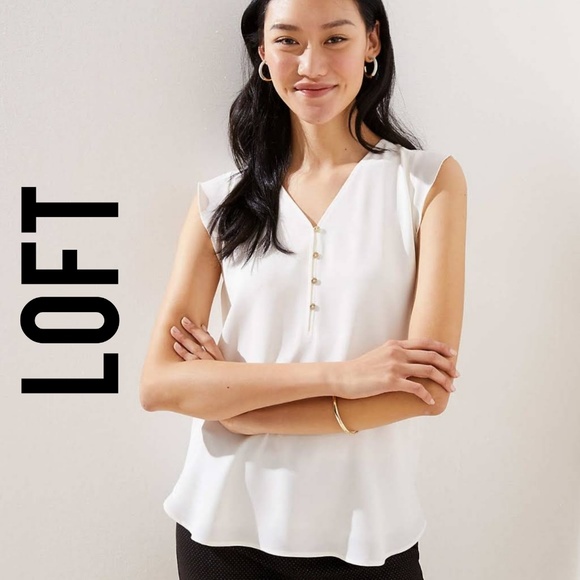 LOFT Tops - LOFT BUTTON V-NECK FLUTTER SHELL SIZE SMALL